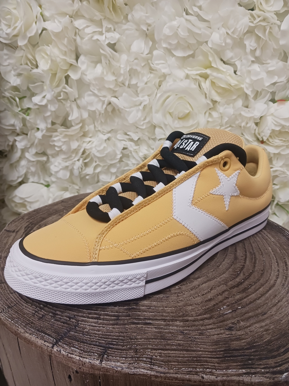 Converse One Star Low Top Sneakers in Yellow